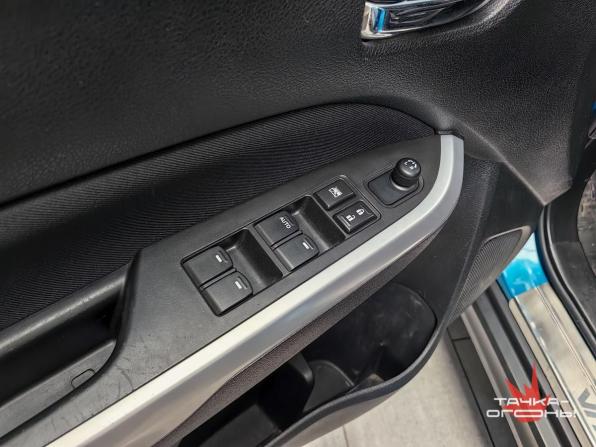 Suzuki Vitara II с пробегом 2018 года, цена 1 398 000 рублей, 200000 км, внедорожник, Автокод Объявления