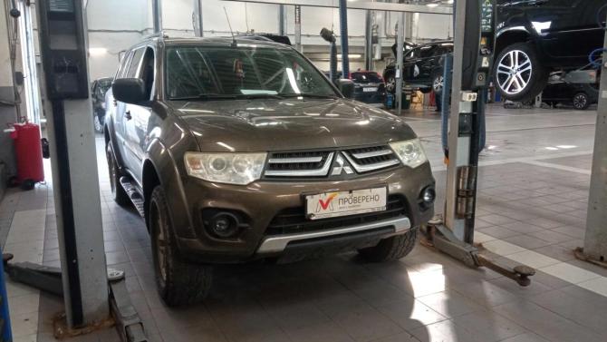 Mitsubishi Pajero Sport II Рестайлинг с пробегом 2015 года, цена 1 656 000 рублей, 134736 км, внедорожник, Автокод Объявления