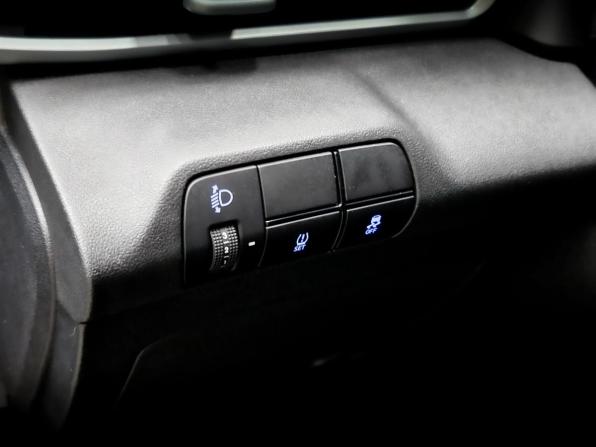 Hyundai Elantra VII (CN7) Рестайлинг с пробегом 2024 года, цена 2 220 000 рублей, 22800 км, седан, Автокод Объявления