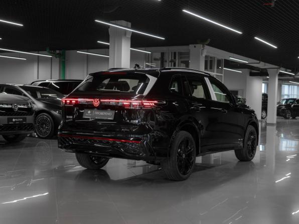 Volkswagen Tiguan III (China Market) с пробегом 2026 года, цена 4 700 000 рублей, 35 км, внедорожник, Автокод Объявления