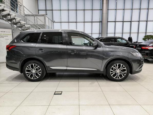 Mitsubishi Outlander III Рестайлинг 2 с пробегом 2016 года, цена 1 650 000 рублей, 134227 км, внедорожник, Автокод Объявления