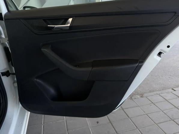 Skoda Rapid II с пробегом 2021 года, цена 1 360 000 рублей, 46089 км, лифтбек, Автокод Объявления