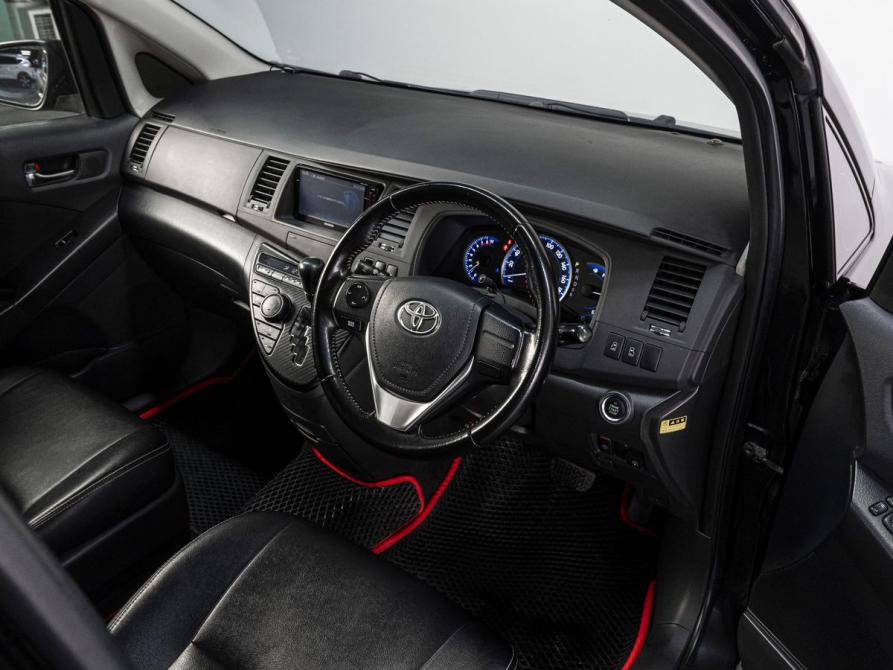 Toyota ISis I Рестайлинг Тюмень  - изображение 10