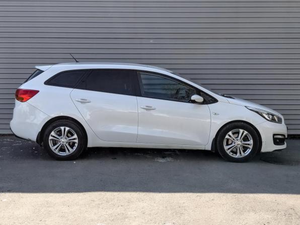 Kia Ceed II Рестайлинг с пробегом 2015 года, цена 1 175 000 рублей, 141634 км, универсал, Автокод Объявления