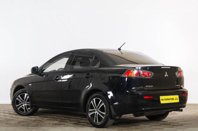 Mitsubishi Lancer X Рестайлинг с пробегом 2011 года, цена 1 049 000 рублей, 164000 км, седан, Автокод Объявления