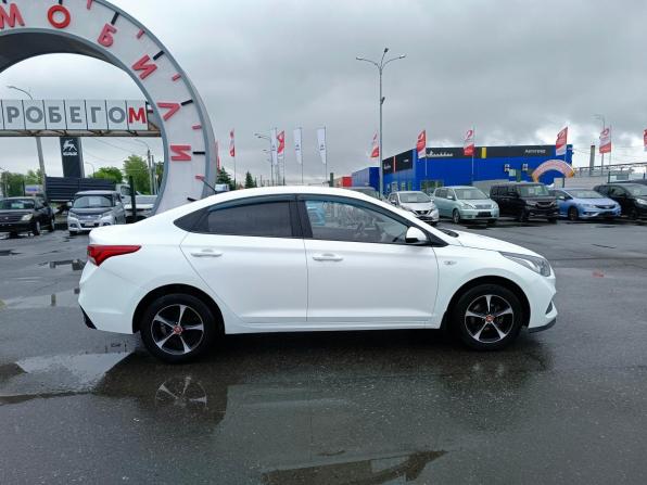Hyundai Solaris II с пробегом 2019 года, цена 1 349 995 рублей, 79181 км, седан, Автокод Объявления