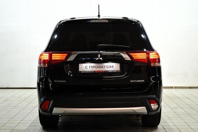 Mitsubishi Outlander III Рестайлинг 2 с пробегом 2015 года, цена 1 550 000 рублей, 181000 км, внедорожник, Автокод Объявления