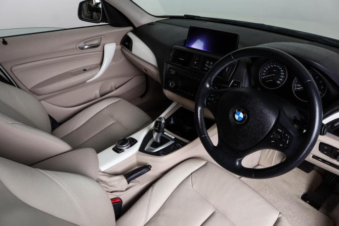 BMW 1 серии II (F20/F21) с пробегом 2013 года, цена 1 479 000 рублей, 117900 км, хэтчбек, Автокод Объявления