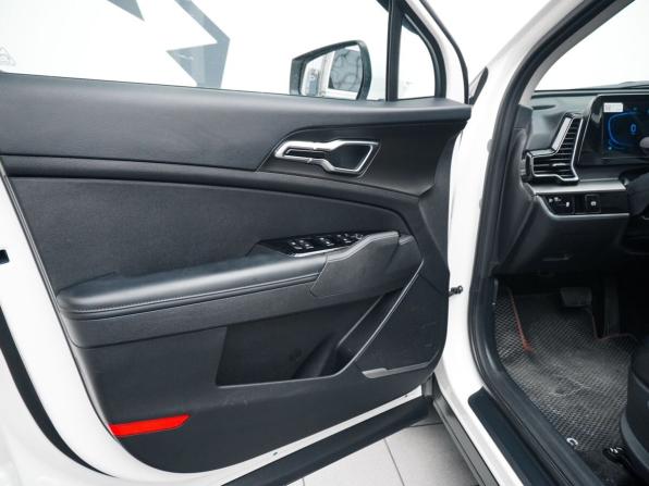 Kia Sportage V с пробегом 2025 года, цена 3 750 000 рублей, 13500 км, внедорожник, Автокод Объявления