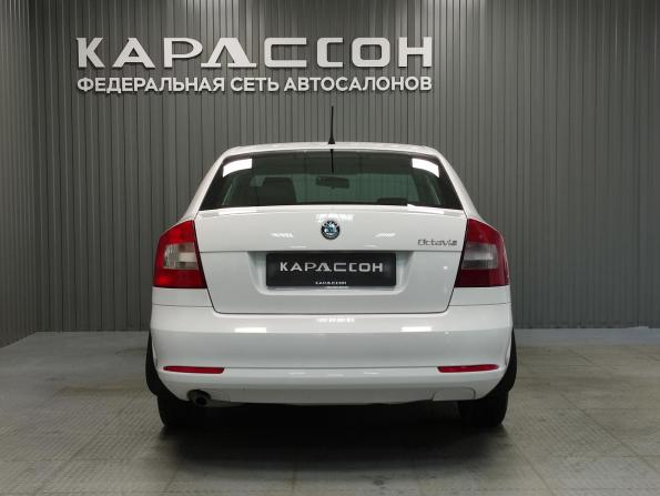 Skoda Octavia II (A5) Рестайлинг с пробегом 2011 года, цена 599 000 рублей, 232000 км, лифтбек, Автокод Объявления