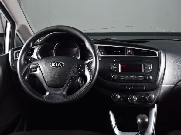 Kia Ceed II Рестайлинг с пробегом 2015 года, цена 899 999 рублей, 263749 км, хэтчбек, Автокод Объявления