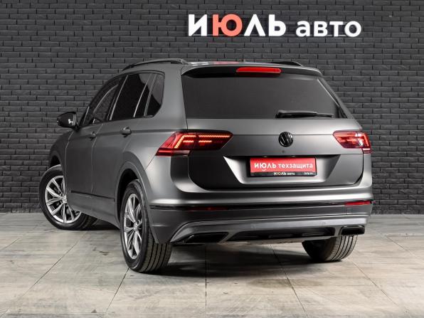 Volkswagen Tiguan II с пробегом 2017 года, цена 2 650 000 рублей, 210421 км, внедорожник, Автокод Объявления