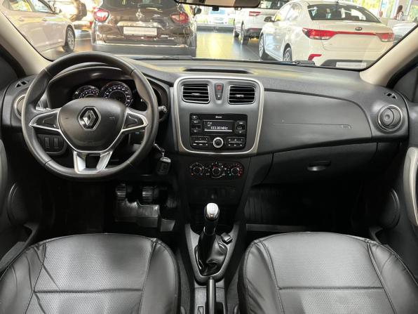 Renault Logan II Рестайлинг с пробегом 2020 года, цена 1 228 000 рублей, 51926 км, седан, Автокод Объявления