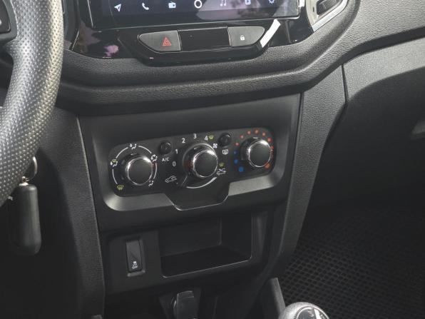 Lada (ВАЗ) XRAY I с пробегом 2018 года, цена 999 000 рублей, 106884 км, хэтчбек, Автокод Объявления