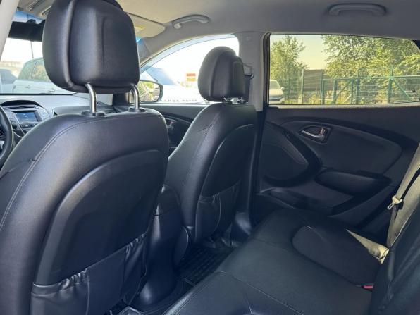 Hyundai ix35 I Рестайлинг с пробегом 2013 года, цена 1 275 000 рублей, 140000 км, внедорожник, Автокод Объявления