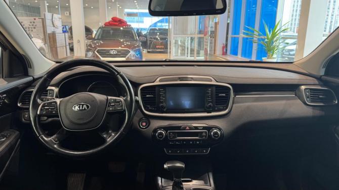 Kia Sorento III Prime Рестайлинг с пробегом 2018 года, цена 2 900 000 рублей, 133000 км, внедорожник, Автокод Объявления