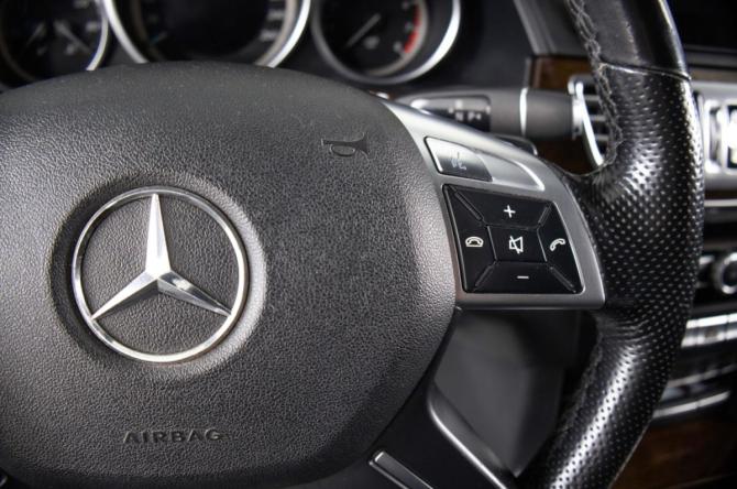Mercedes-Benz E-Класс IV (W212 S212 C207) Рестайлинг с пробегом 2013 года, цена 1 849 000 рублей, 253000 км, седан, Автокод Объявления