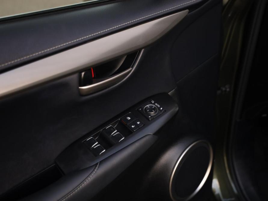 Lexus NX I Рестайлинг Санкт-Петербург  - изображение 22