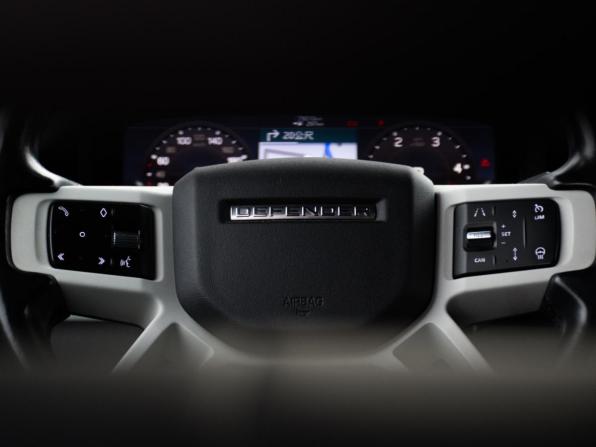Land Rover Defender II с пробегом 2020 года, цена 4 498 000 рублей, 78007 км, внедорожник, Автокод Объявления