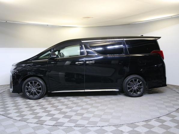 Toyota Alphard III Рестайлинг с пробегом 2022 года, цена 6 000 000 рублей, 90029 км, минивэн, Автокод Объявления