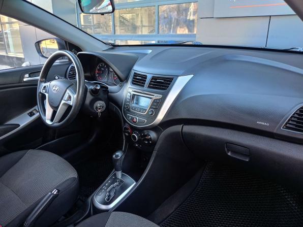 Hyundai Solaris I с пробегом 2012 года, цена 785 000 рублей, 131188 км, седан, Автокод Объявления