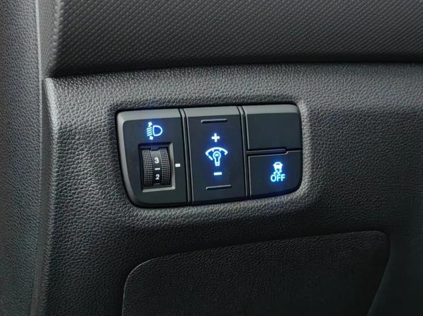 Hyundai Creta I с пробегом 2019 года, цена 1 599 000 рублей, 179878 км, внедорожник, Автокод Объявления
