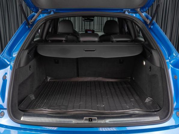 Audi Q3 I (8U) Рестайлинг с пробегом 2017 года, цена 2 469 000 рублей, 136522 км, внедорожник, Автокод Объявления