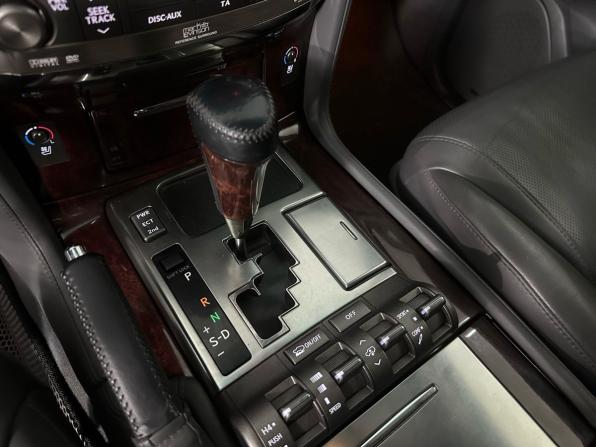 Lexus LX III с пробегом 2008 года, цена 2 756 000 рублей, 201061 км, внедорожник, Автокод Объявления