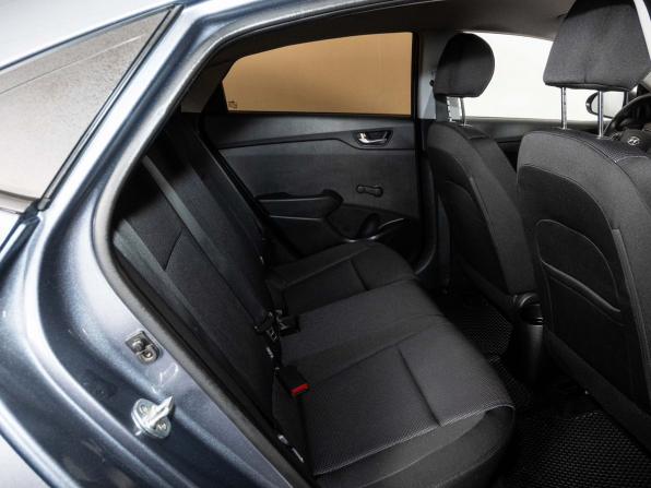 Hyundai Solaris II с пробегом 2017 года, цена 1 339 000 рублей, 141000 км, седан, Автокод Объявления