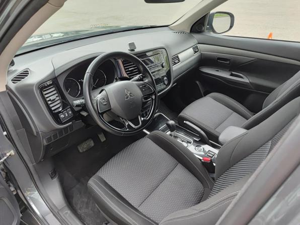 Mitsubishi Outlander III Рестайлинг 2 с пробегом 2017 года, цена 1 976 000 рублей, 127268 км, внедорожник, Автокод Объявления