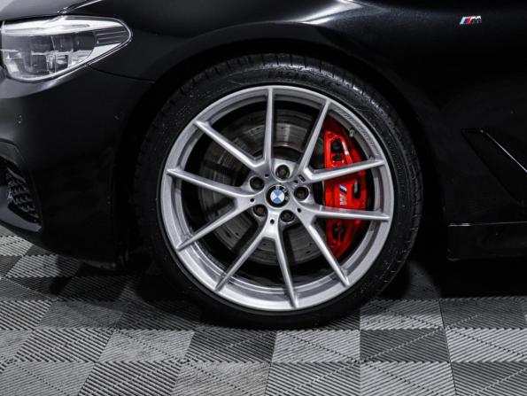 BMW 5 серии VII (G30/G31/G38) с пробегом 2018 года, цена 4 399 000 рублей, 91000 км, седан, Автокод Объявления
