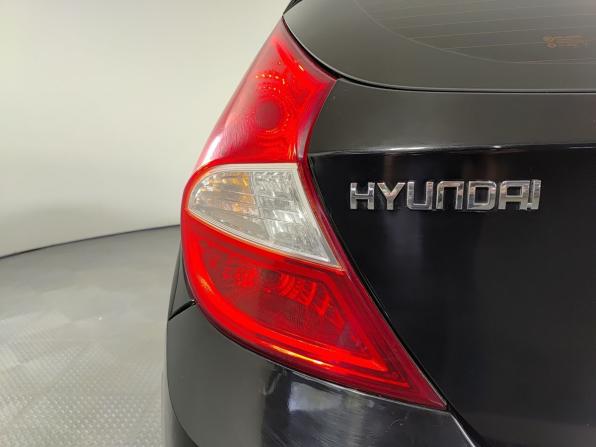Hyundai Solaris I с пробегом 2013 года, цена 635 000 рублей, 171962 км, хэтчбек, Автокод Объявления