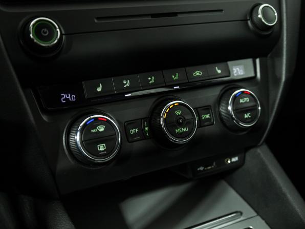 Skoda Octavia III (A7) с пробегом 2016 года, цена 1 149 700 рублей, 165054 км, лифтбек, Автокод Объявления
