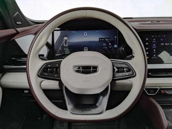 Geely Monjaro I с пробегом 2024 года, цена 3 485 000 рублей, 28200 км, внедорожник, Автокод Объявления