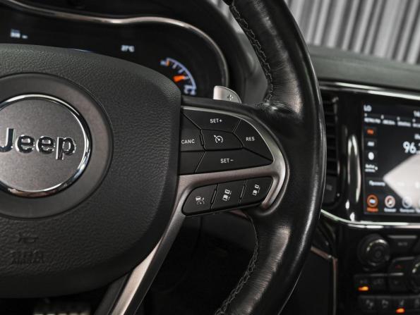 Jeep Grand Cherokee IV (WK2) Рестайлинг с пробегом 2021 года, цена 6 550 000 рублей, 111705 км, внедорожник, Автокод Объявления