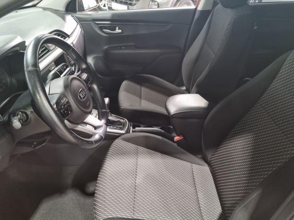 Kia Rio IV с пробегом 2018 года, цена 1 070 000 рублей, 96000 км, седан, Автокод Объявления