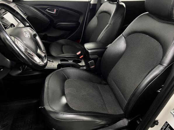 Hyundai ix35 I Рестайлинг с пробегом 2013 года, цена 1 220 000 рублей, 181625 км, внедорожник, Автокод Объявления