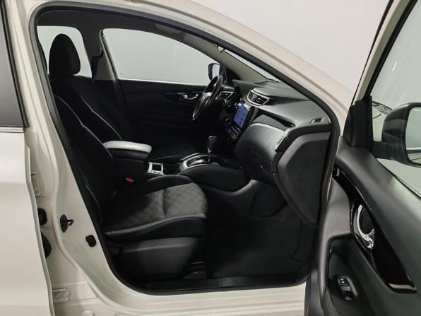 Nissan Qashqai II с пробегом 2018 года, цена 1 525 000 рублей, 161744 км, внедорожник, Автокод Объявления