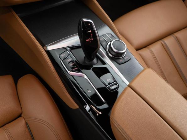 BMW 5 серии VII (G30/G31/G38) Рестайлинг с пробегом 2022 года, цена 6 857 077 рублей, 85476 км, седан, Автокод Объявления