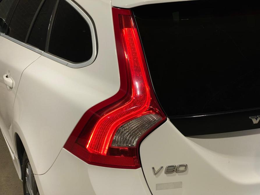 Volvo V60 I Челябинск  - изображение 7