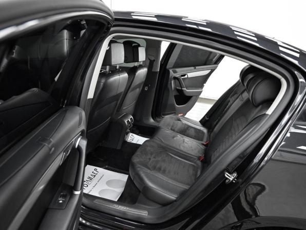 Volkswagen Passat B7 с пробегом 2013 года, цена 1 099 000 рублей, 124577 км, седан, Автокод Объявления