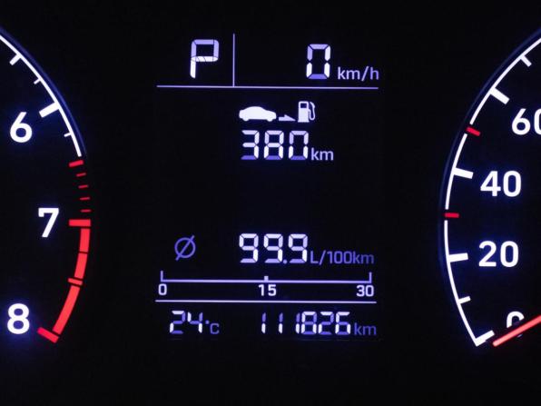 Hyundai Solaris II с пробегом 2017 года, цена 1 260 000 рублей, 111825 км, седан, Автокод Объявления