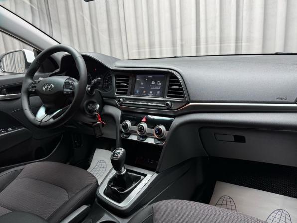 Hyundai Elantra VI (AD) с пробегом 2019 года, цена 1 399 000 рублей, 132012 км, седан, Автокод Объявления