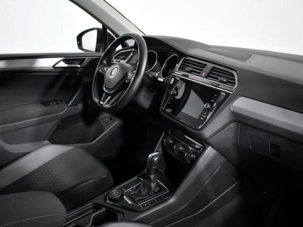 Volkswagen Tiguan II с пробегом 2020 года, цена 2 560 000 рублей, 54300 км, внедорожник, Автокод Объявления