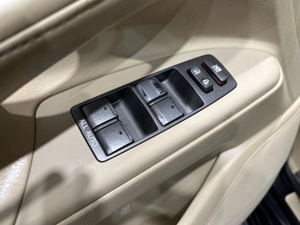 Lexus LX III с пробегом 2008 года, цена 2 590 000 рублей, 246747 км, внедорожник, Автокод Объявления