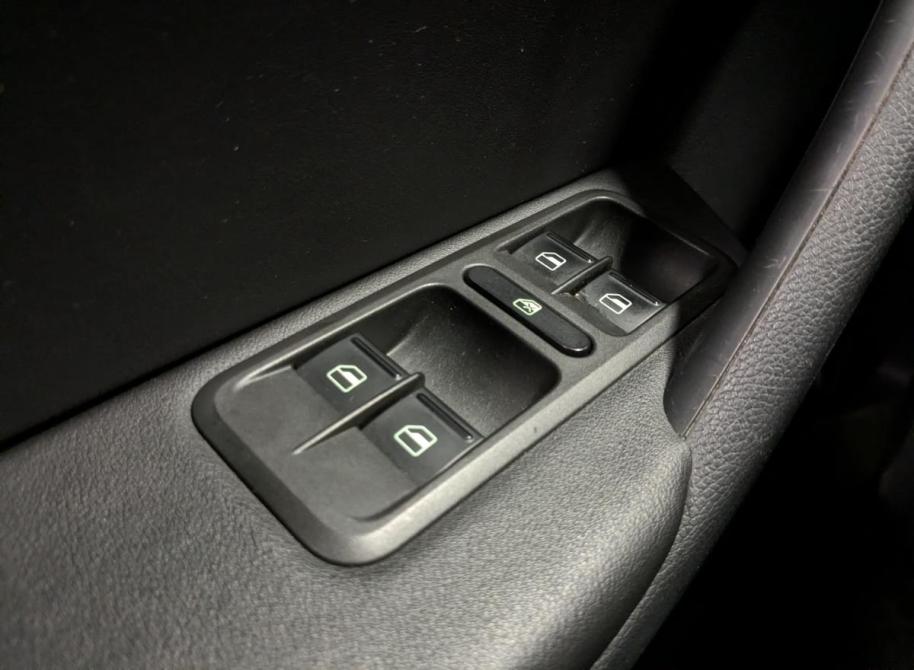Skoda Yeti I Рестайлинг Санкт-Петербург  - изображение 27