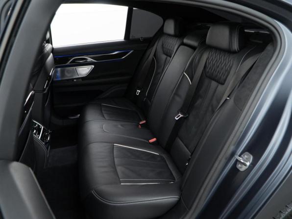 BMW 7 серии VI (G11/G12) с пробегом 2018 года, цена 5 599 050 рублей, 39358 км, седан, Автокод Объявления