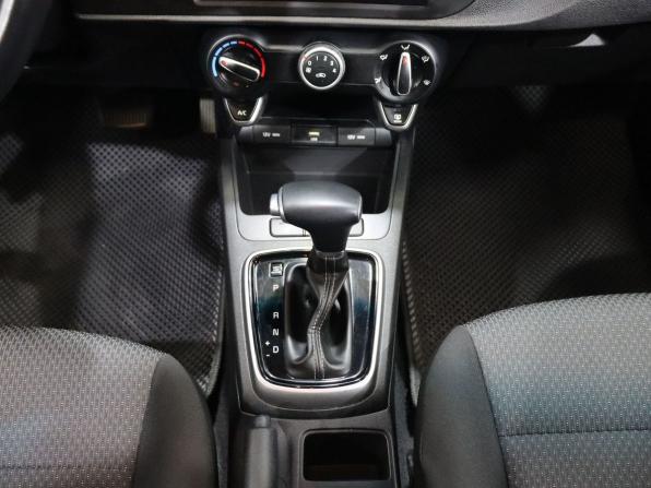 Kia Rio IV Рестайлинг с пробегом 2020 года, цена 1 470 000 рублей, 94884 км, седан, Автокод Объявления