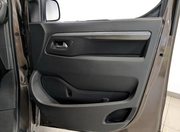 Citroen SpaceTourer I с пробегом 2018 года, цена 2 750 000 рублей, 101105 км, минивэн, Автокод Объявления