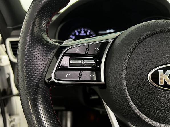 Kia Optima IV Рестайлинг с пробегом 2018 года, цена 2 199 000 рублей, 98446 км, седан, Автокод Объявления